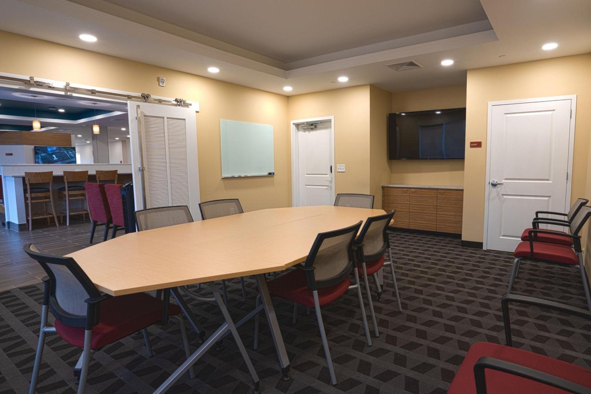 Towneplace Suites By Marriott Clinton Zewnętrze zdjęcie